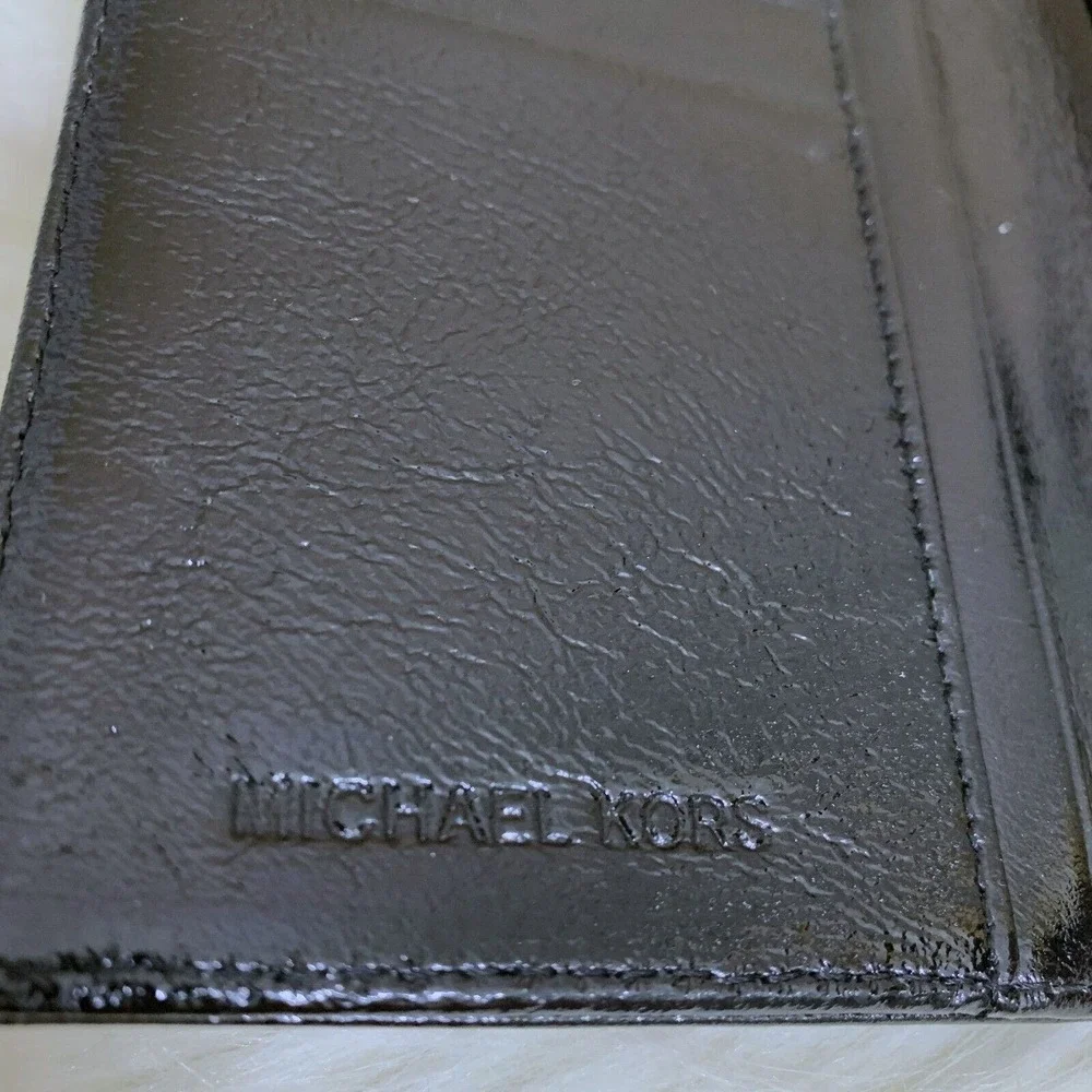 Michael Kors Black and Tan Logo Wallet - Picture 5 of 16